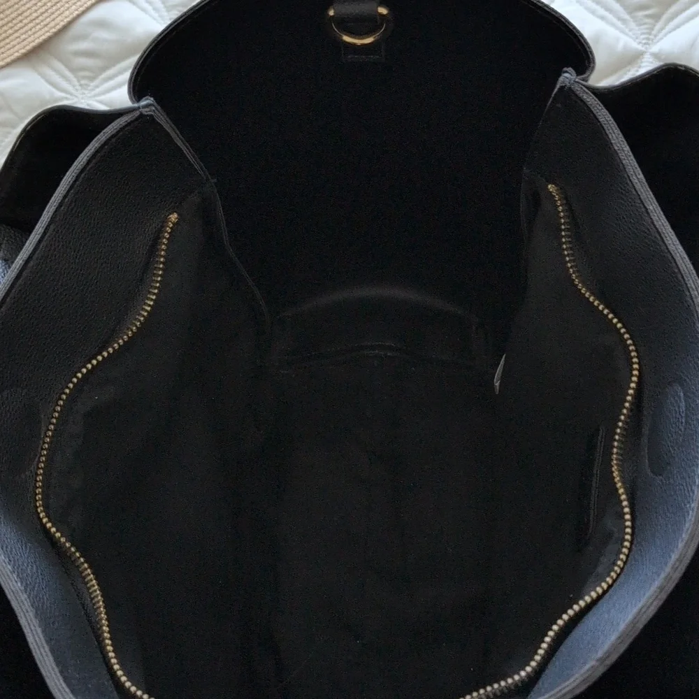 Leopard Print Black Tote Bag - Picture 5 of 7